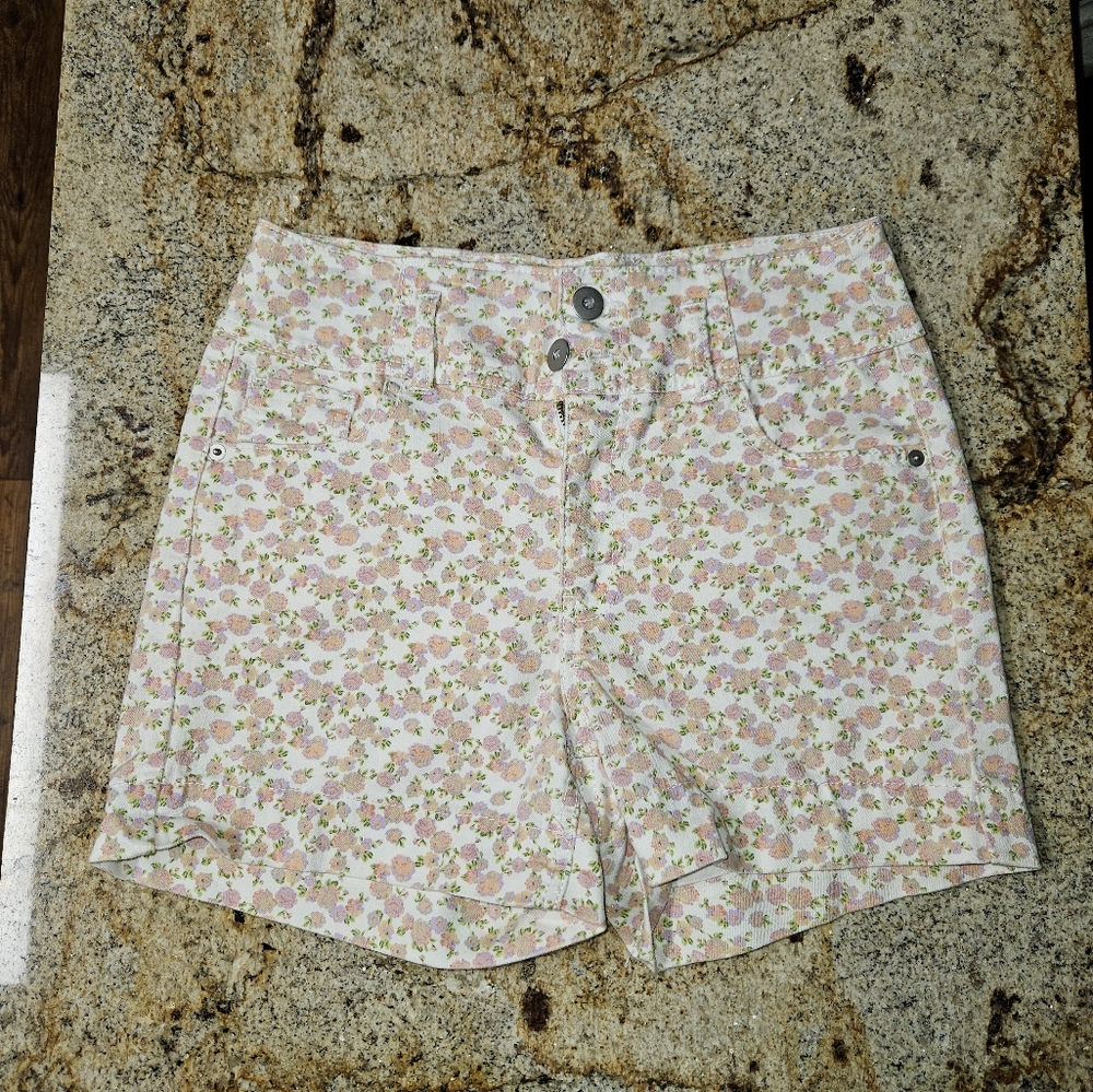 Floral High Waist Shorts VERY SMALL Size 9